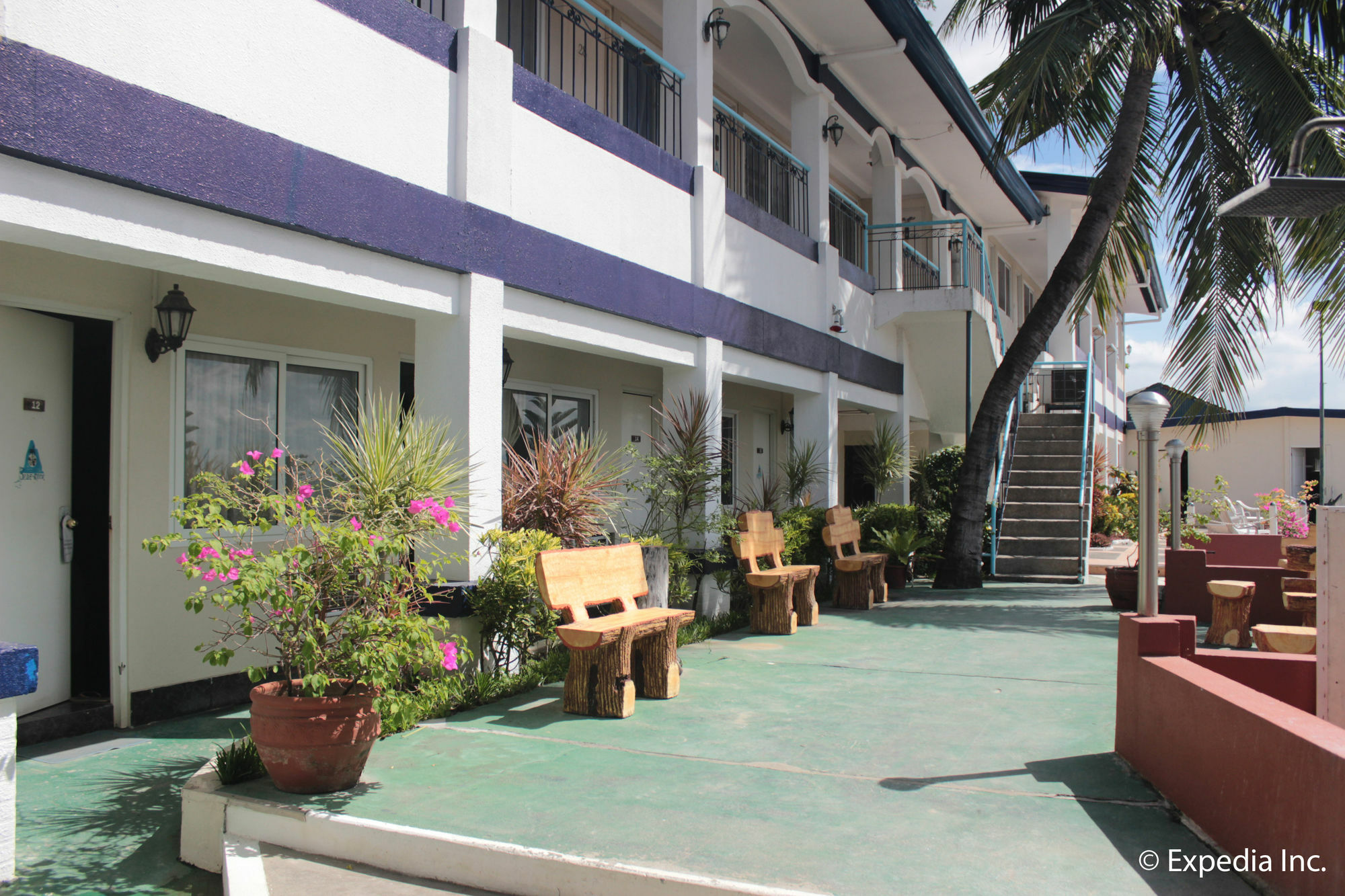 Blue Rock Resort Олонгапо Екстериор снимка